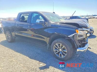 Czwarte zdjęcie samochodu z boku: 2023 CHEVROLET SILVERADO K1500 LT-L VIN:3GCPDKEK1PG239572 - miniatura