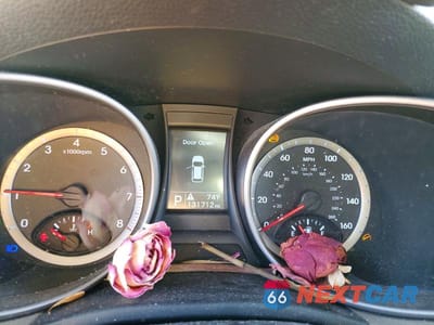 Zdjęcie 9 z 12 samochodu: 2013 HYUNDAI SANTA FE SPORT 2.4L VIN:5XYZT3LB4DG072025 - miniatura