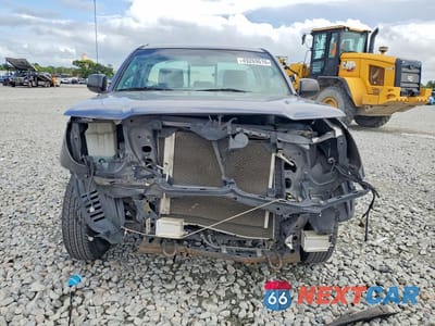 Piąte zdjęcie samochodu w środku: 2010 TOYOTA TACOMA BASE VIN:5TENX4CN6AZ680892 - miniatura