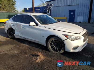 Czwarte zdjęcie samochodu z boku: 2019 INFINITI Q50 PURE VIN:JN1CV7AP1KM110184 - miniatura
