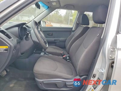 Zdjęcie 7 z 13 samochodu: 2012 KIA SOUL BASE VIN:KNDJT2A51C7449894 - miniatura