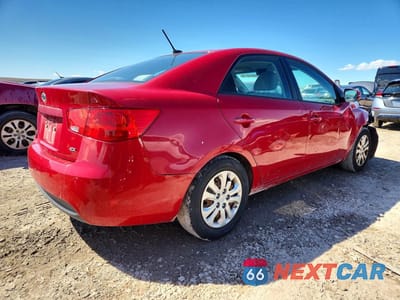 Trzecie zdjęcie samochodu z tyłu: 2013 KIA FORTE EX VIN:KNAFU4A27D5736901 - miniatura