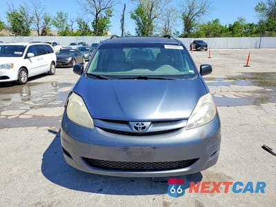 Piąte zdjęcie samochodu w środku: 2007 TOYOTA SIENNA LE 7-PASSENGER VIN:5TDZK23C87S084496 - miniatura