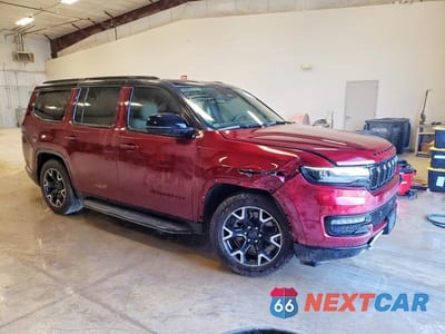 Czwarte zdjęcie samochodu z boku: 2025 JEEP WAGONEER SERIES II VIN:1C4SJVBP2SS533360 - miniatura