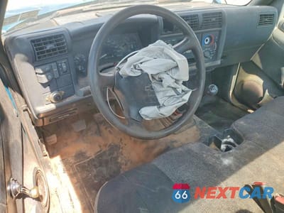 Zdjęcie 8 z 12 samochodu: 1995 CHEVROLET S TRUCK S10 VIN:1GCCS1445SK133869 - miniatura