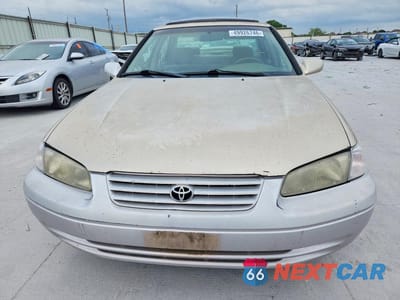 Piąte zdjęcie samochodu w środku: 1998 TOYOTA CAMRY LE VIN:JT2BG22KXW0219449 - miniatura