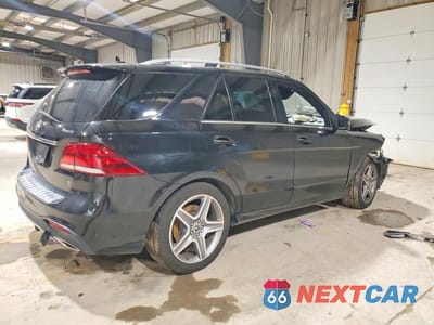 Trzecie zdjęcie samochodu z tyłu: 2019 MERCEDES-BENZ GLE 400 4MATIC VIN:4JGDA5GB9KB187230 - miniatura