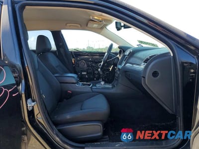 Zdjęcie 7 z 12 samochodu: 2018 CHRYSLER 300 TOURING VIN:2C3CCAAG1JH308365 - miniatura