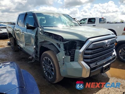 Czwarte zdjęcie samochodu z boku: 2026 TOYOTA TUNDRA CREWMAX LIMITED VIN:5TFJA5DB8TX353916 - miniatura