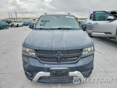 Piąte zdjęcie samochodu w środku: 2017 DODGE JOURNEY CROSSROAD VIN:3C4PDCGGXHT626189 - miniatura