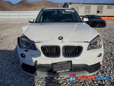 Piąte zdjęcie samochodu w środku: 2015 BMW X1 XDRIVE35I VIN:WBAVM5C54FVV94177 - miniatura