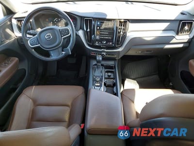 Zdjęcie 8 z 13 samochodu: 2019 VOLVO XC60 T6 VIN:YV4A22RK5K1333688 - miniatura