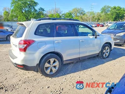 Trzecie zdjęcie samochodu z tyłu: 2016 SUBARU FORESTER 2.5I LIMITED VIN:JF2SJAHC0GH516348 - miniatura