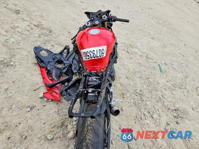 Zdjęcie 6 z 9 samochodu: 2024 BMW S 1000 RR VIN:WB10E6309R6J83504 - miniatura