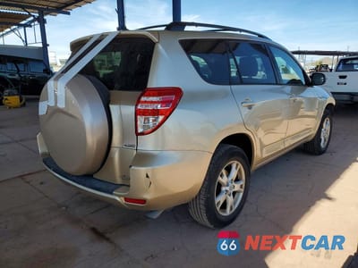 Trzecie zdjęcie samochodu z tyłu: 2011 TOYOTA RAV4 BASE VIN:2T3BK4DV0BW056647 - miniatura