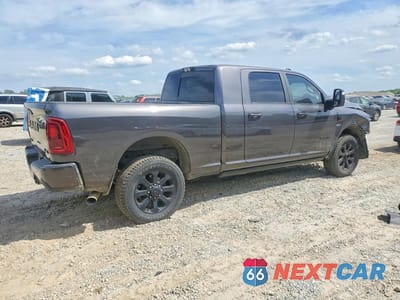 Trzecie zdjęcie samochodu z tyłu: 2025 RAM 2500 LARAMIE VIN:3C63R5NL1SG549117 - miniatura