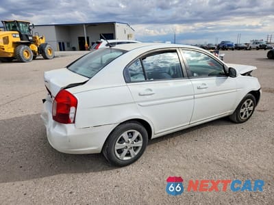 Trzecie zdjęcie samochodu z tyłu: 2011 HYUNDAI ACCENT GLS VIN:KMHCN4AC2BU556218 - miniatura