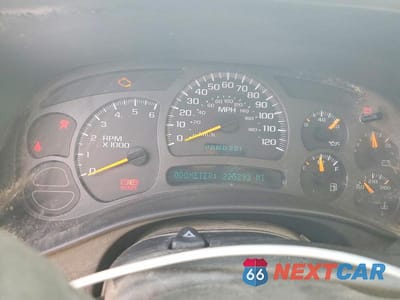 Zdjęcie 9 z 12 samochodu: 2003 GMC NEW SIERRA C1500 VIN:1GTEC19T13E332889 - miniatura