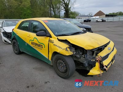 Czwarte zdjęcie samochodu z boku: 2018 KIA RIO 5-DOOR LX VIN:3KPA25AB3JE119777 - miniatura