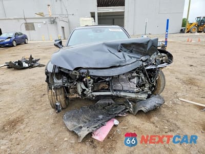 Piąte zdjęcie samochodu w środku: 2025 LEXUS IS 350 F SPORT VIN:JTHGZ1E2XS5042720 - miniatura