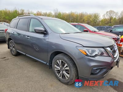 Czwarte zdjęcie samochodu z boku: 2019 NISSAN PATHFINDER S VIN:5N1DR2MM2KC594894 - miniatura
