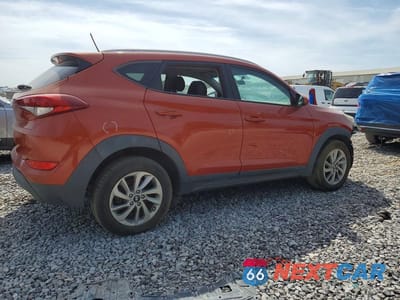 Trzecie zdjęcie samochodu z tyłu: 2016 HYUNDAI TUCSON SE VIN:KM8J33A48GU104703 - miniatura