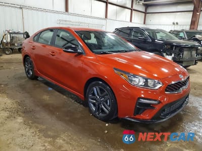 Czwarte zdjęcie samochodu z boku: 2020 KIA FORTE GT LINE VIN:3KPF34ADXLE220140 - miniatura