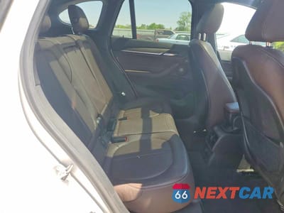 Zdjęcie 11 z 13 samochodu: 2016 BMW X1 XDRIVE28I VIN:WBXHT3C35GP880604 - miniatura
