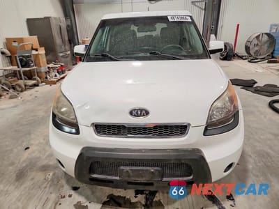 Piąte zdjęcie samochodu w środku: 2011 KIA SOUL + VIN:KNDJT2A27B7709414 - miniatura