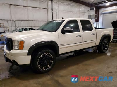 2011 GMC SIERRA K1500 DENALI 3GTP2XE22BG160679 - główne zdjęcie licytacji z USA - miniatura
