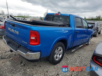 Trzecie zdjęcie samochodu z tyłu: 2025 RAM 1500 BIG HORN VIN:1C6RRFFGXSN512852 - miniatura