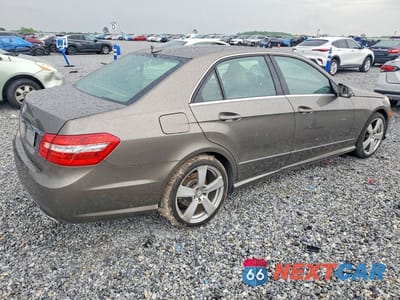 Trzecie zdjęcie samochodu z tyłu: 2010 MERCEDES-BENZ E 350 VIN:WDDHF5GB6AA048691 - miniatura