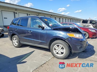 Czwarte zdjęcie samochodu z boku: 2010 HYUNDAI SANTA FE GLS VIN:5NMSG3AB4AH411294 - miniatura