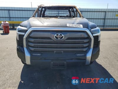 Piąte zdjęcie samochodu w środku: 2025 TOYOTA TUNDRA CREWMAX LIMITED VIN:5TFJA5DB3SX297642 - miniatura
