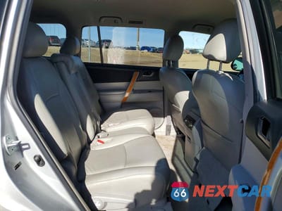 Zdjęcie 11 z 13 samochodu: 2008 TOYOTA HIGHLANDER HYBRID VIN:JTEEW41A782008854 - miniatura