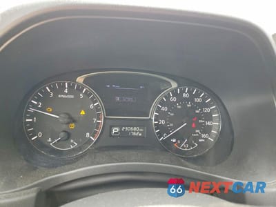 Zdjęcie 9 z 13 samochodu: 2013 NISSAN PATHFINDER S VIN:5N1AR2MN3DC604489 - miniatura