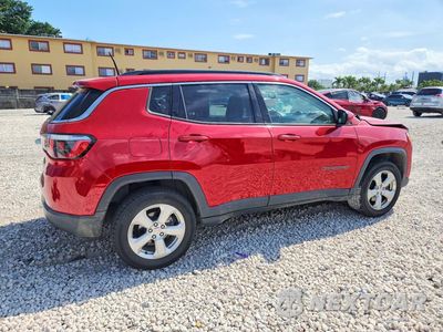 Trzecie zdjęcie samochodu z tyłu: 2017 JEEP COMPASS LATITUDE VIN:3C4NJDBB4HT692741 - miniatura