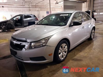 2014 CHEVROLET CRUZE LS 1G1PA5SGXE7149414 - główne zdjęcie licytacji z USA - miniatura
