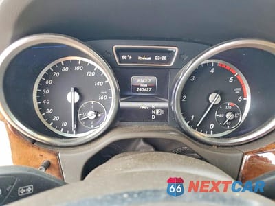Zdjęcie 9 z 13 samochodu: 2013 MERCEDES-BENZ ML 350 BLUETEC VIN:4JGDA2EB4DA200430 - miniatura