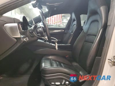 Zdjęcie 7 z 11 samochodu: 2018 PORSCHE PANAMERA TURBO S E-HYBRID SPORT TURISMO VIN:WP0CH2A73JL198375 - miniatura