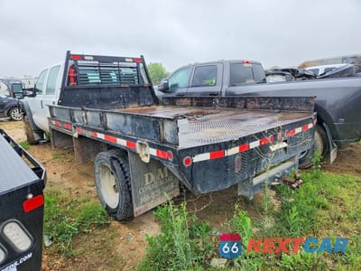 Drugie zdjęcie samochodu z przodu: 2015 FORD F450 SUPER DUTY FLATBED TRUCK VIN:1FD0W4HTXFEA47192 - miniatura