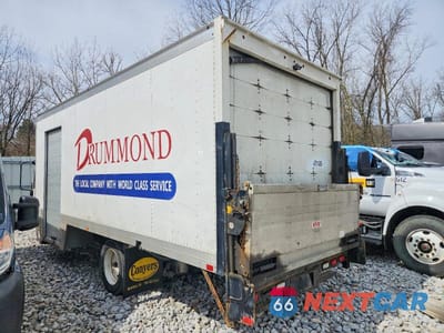 Trzecie zdjęcie samochodu z tyłu: 2023 ISUZU NPR HD BOX TRUCK VIN:54DC4W1D6PS202650 - miniatura