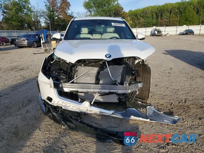 Piąte zdjęcie samochodu w środku: 2026 BMW X1 XDRIVE28I VIN:WBX73EF04T5482640 - miniatura