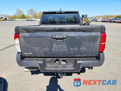Zdjęcie 6 z 11 samochodu: 2025 TOYOTA TACOMA SR5 VIN:3TMLB5JN2SM191841 - miniatura