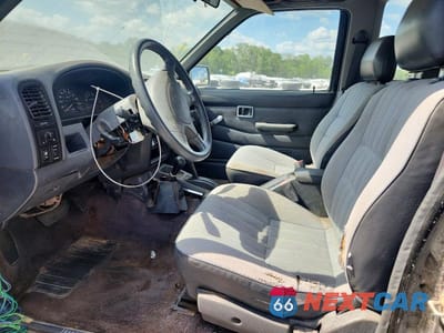 Zdjęcie 7 z 12 samochodu: 1994 NISSAN TRUCK XE V6 VIN:1N6HD16Y1RC398077 - miniatura