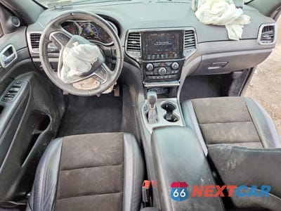 Zdjęcie 8 z 12 samochodu: 2020 JEEP GRAND CHEROKEE LAREDO VIN:1C4RJFAGXLC354078 - miniatura