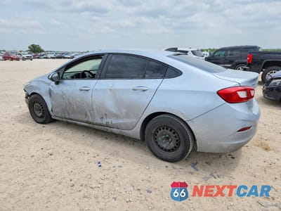 Drugie zdjęcie samochodu z przodu: 2018 CHEVROLET CRUZE LS VIN:1G1BC5SM3J7216293 - miniatura