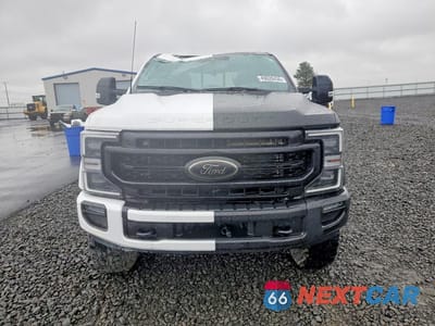 Piąte zdjęcie samochodu w środku: 2022 FORD F250 SUPER DUTY VIN:1FT8W2BT6NED76197 - miniatura