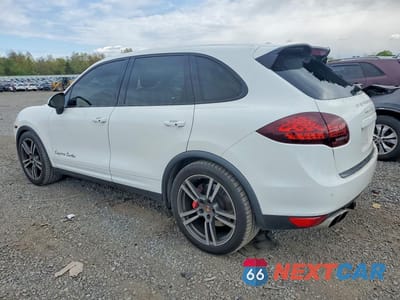 Drugie zdjęcie samochodu z przodu: 2012 PORSCHE CAYENNE TURBO VIN:WP1AC2A25CLA84695 - miniatura