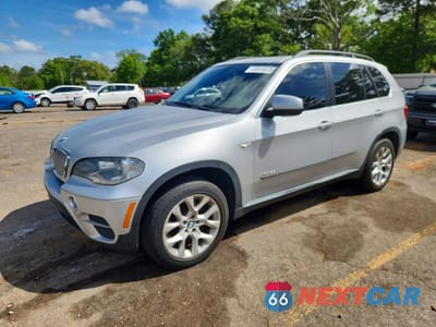 2013 BMW X5 XDRIVE35I 5UXZV4C50D0B09637 - główne zdjęcie licytacji z USA - miniatura